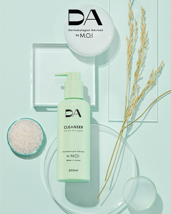 Sữa rửa mặt 2 in 1 dạng gel Da by MOI Sữa rửa mặt 2 in 1 dạng gel Da by MOI