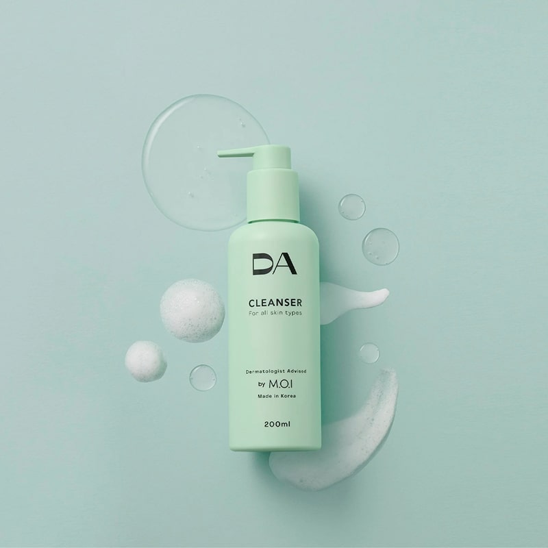 Sữa rửa mặt 2 in 1 dạng gel Da by MOI Sữa rửa mặt 2 in 1 dạng gel Da by MOI