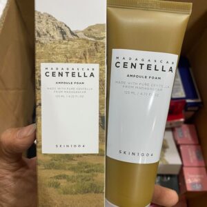 Sữa Rửa Mặt Skin1004 Madagascar Centella Ampoule Foam 125ml