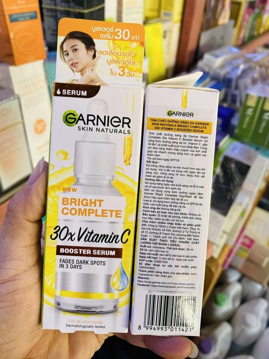 Tinh chất dưỡng sáng da 30x Vitamin C Garnier 30ml