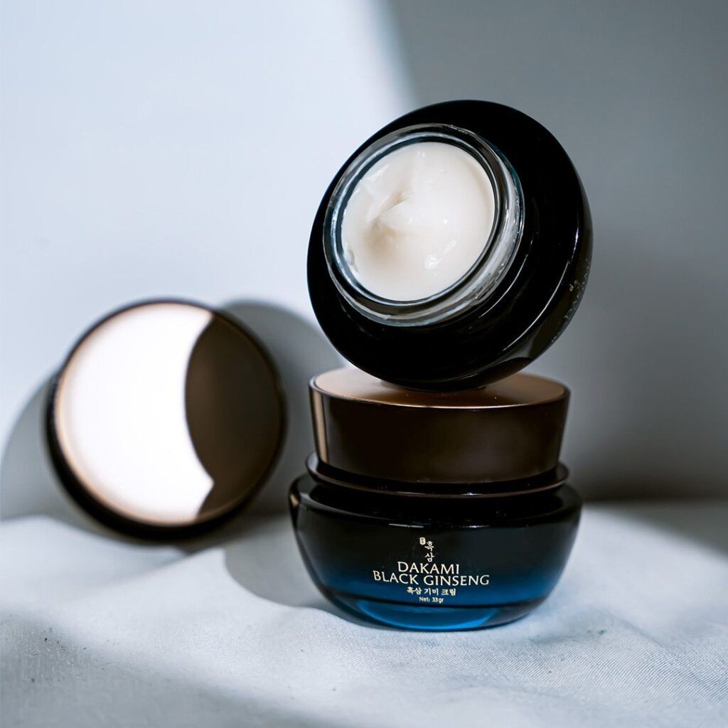 DAKAMI Black Ginseng Kem Lão Hoá Da Ban Đêm DAKAMI Black Ginseng Kem Lão Hoá Da Ban Đêm